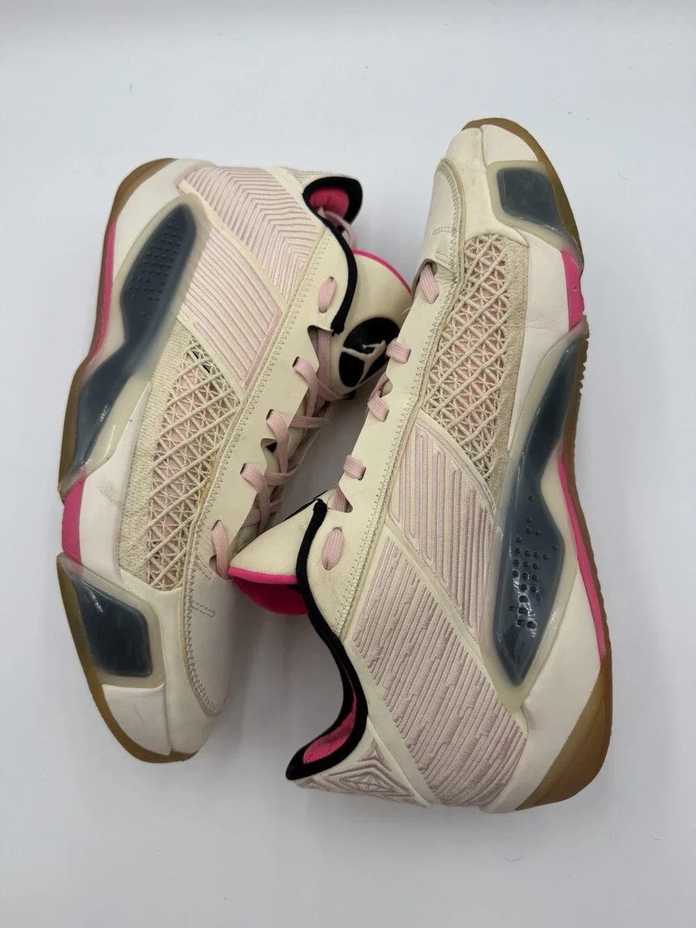 Jordan Luka 2 Men’s Size 13 White Hyper Pink Basketball Shoes  FD2326-100